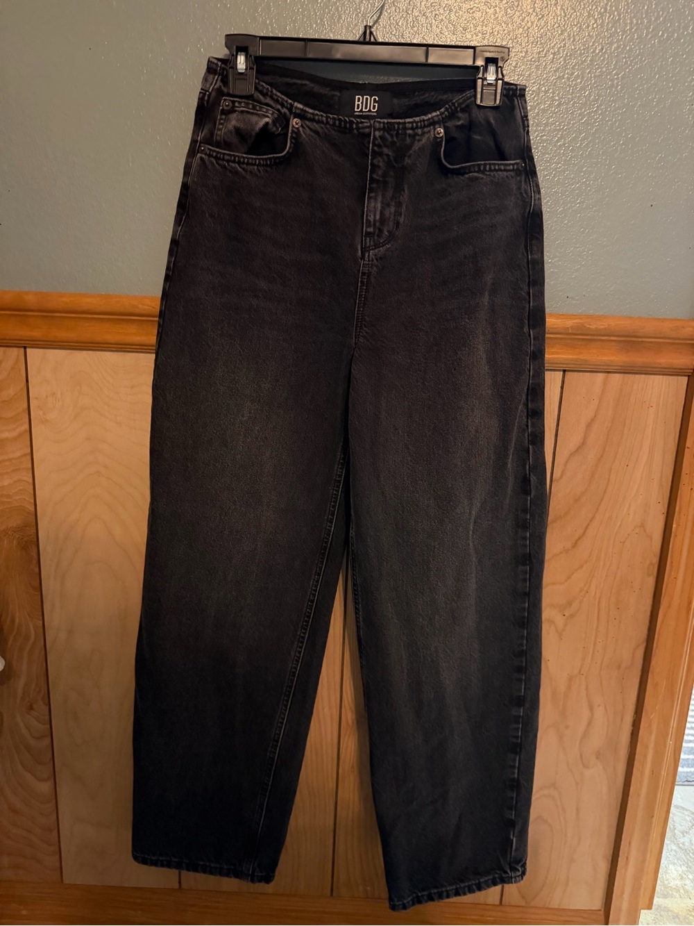 BDG Black Denim low -Rise Jeans